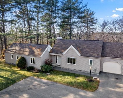 5 Christina Unit 5, Wayland