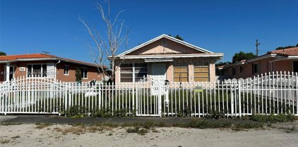 551 E 12th St, Hialeah