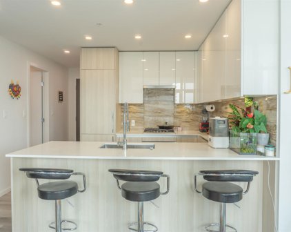 1888 Gilmore Avenue Unit 1305, Burnaby