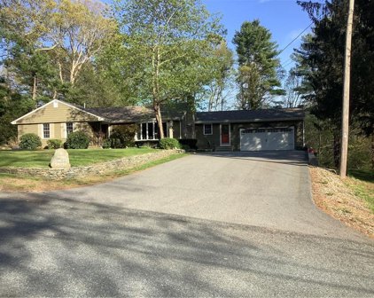 19 Pinecrest  Drive, Glocester