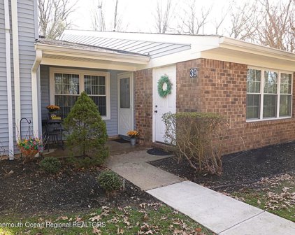 39 Firethorn Circle Unit 339, Red Bank