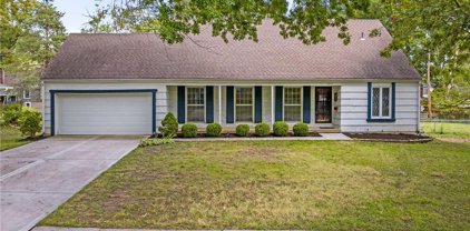 9841 Glenwood Street, Overland Park