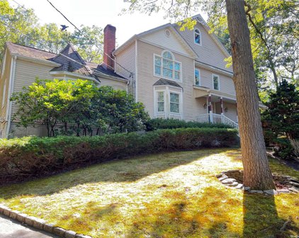 176 Lower Sheep Pasture Road, E. Setauket