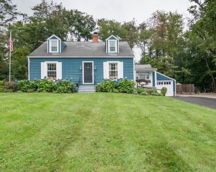 104 Porter Rd, East Longmeadow