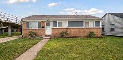 26750 GRANDMONT, Roseville