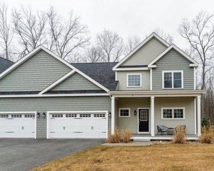 5 Stonebrook Court Unit 5, Southborough