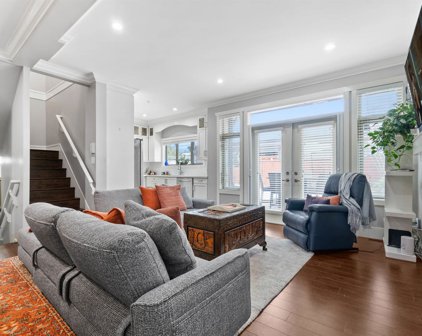 420 W Keith Road Unit 4, North Vancouver