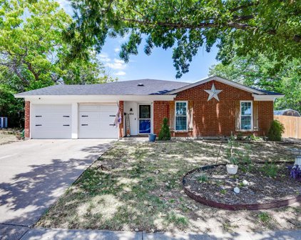 304 Springwillow  Road, Burleson