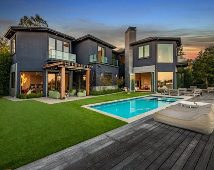 1774  Westridge Rd, Los Angeles