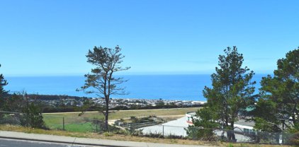 363 Inverness Dr, Pacifica