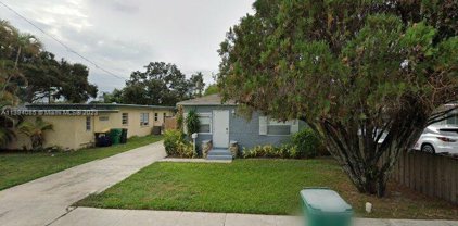 211 Sw 2nd Pl, Dania Beach