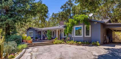 486 Raymundo DR, Woodside