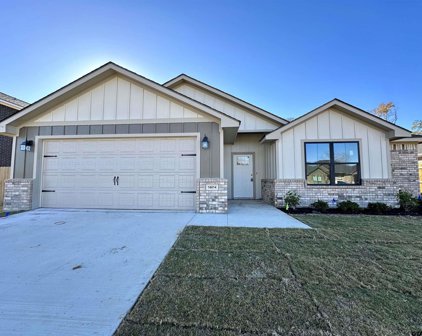 16014 Crossing Circle, Lindale
