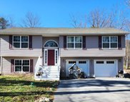 525 Cardinal Dr, Winchester image