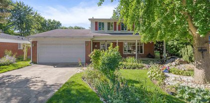 111 Lois, Mt. Clemens