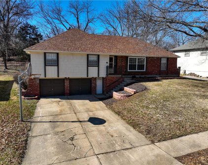 6728 N Garfield Avenue, Gladstone