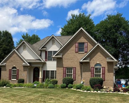 2913 Oakcrest Drive, Norton