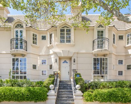 307 N Almont Dr, Beverly Hills