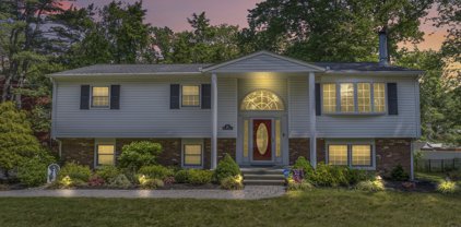 101 Oak Hill Road, Red Bank