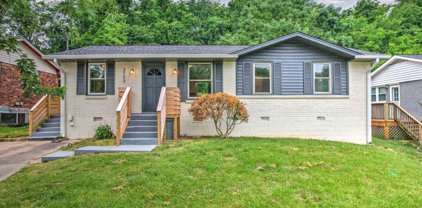 2722 Combs Dr, Nashville