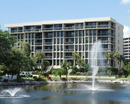 1125 Gulf Of Mexico Drive Unit 405, Longboat Key