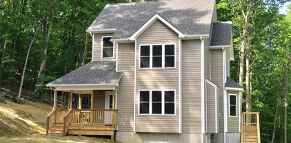 6 Dogwood Tree Dr, Front Royal