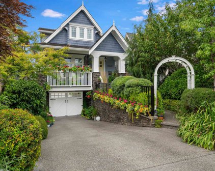 15569 Thrift Avenue, White Rock