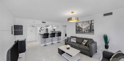 20301 W Country Club Dr Unit #1023, Aventura