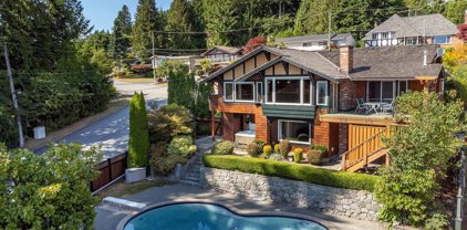 275 Newdale Court, North Vancouver