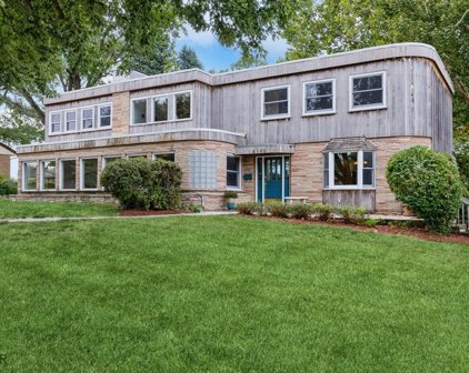 2120 Thornton Drive, Des Moines
