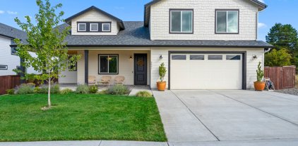 2031 E 9TH ST, La Center