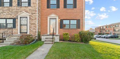 2 Holland Hill Ct, Catonsville