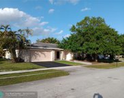 16653 Golfview Dr, Weston image