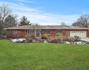 5016 Hampshire Lane, Mchenry image
