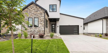 1760 Barefoot Dr, Windsor