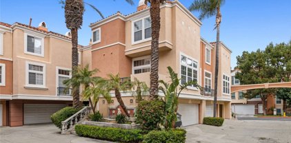 16 Venezia Aisle, Irvine
