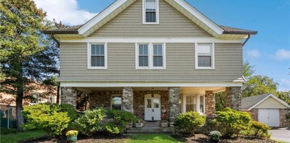 627 Glenbrook Road, Stamford