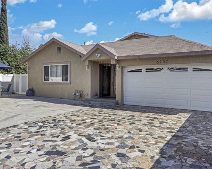 6732 Farmdale Avenue, North Hollywood
