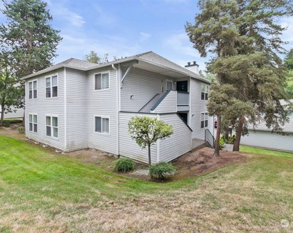 33020 10th Avenue SW Unit #J201, Federal Way