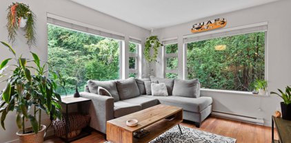 1679 Lloyd Avenue Unit 302, North Vancouver