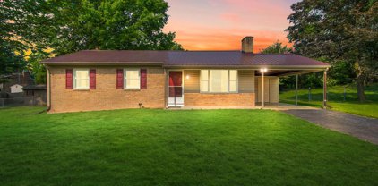 17600 Forest Glen Cir, Hagerstown