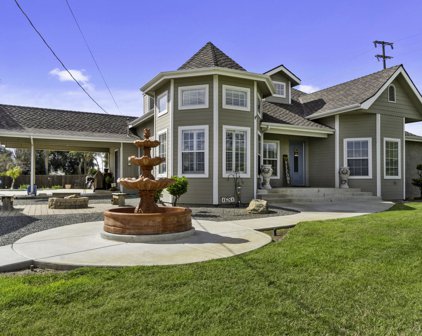 1681 N Lime Street Street, Porterville