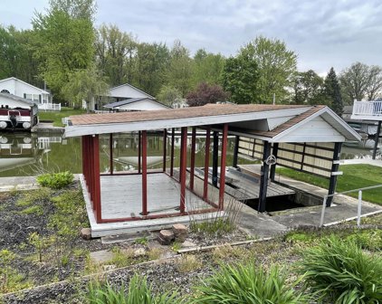 11294 Cooper Avenue, Lakeview