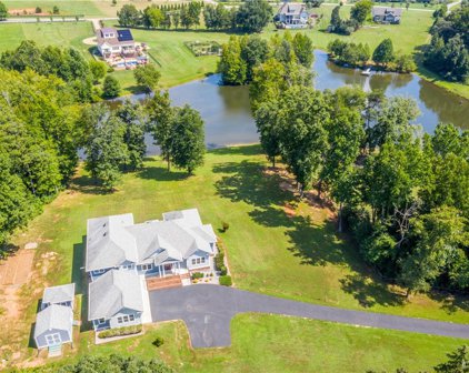 3405 Lake Pines Place, Powhatan