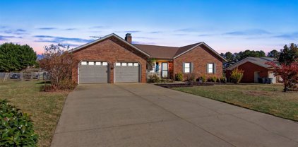 5164 Olde School  Drive, Hickory