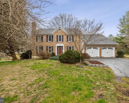 13303 Query Mill Rd, North Potomac