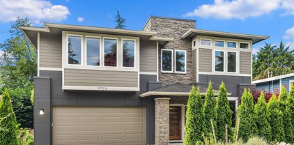 5723 NE 197th Street, Kenmore