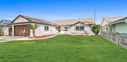 2913 W Raymar Street, Santa Ana