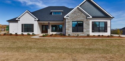 153 Stone River Road, Huntsville