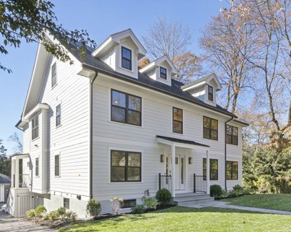 276 Mill St, Newton